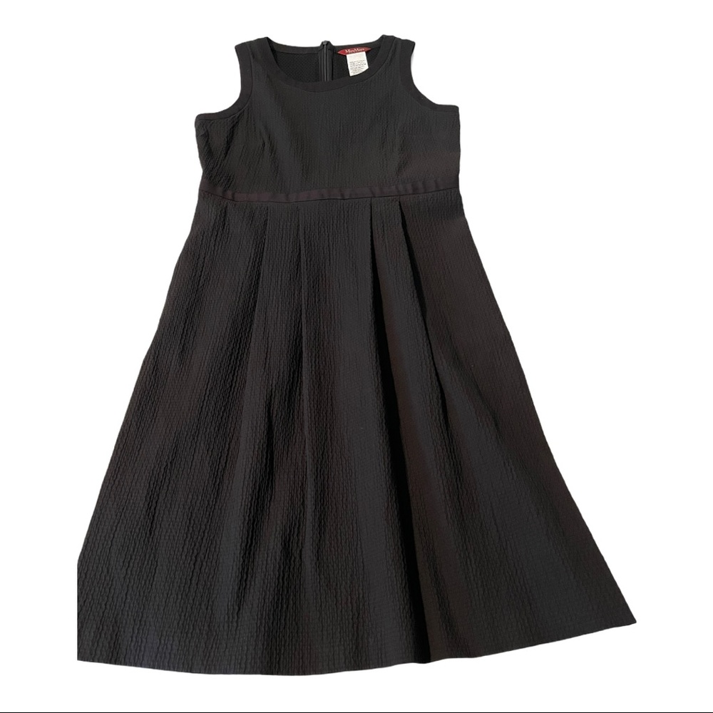 🌵MaxMara Black A-line Textured Sleeveless Dress.